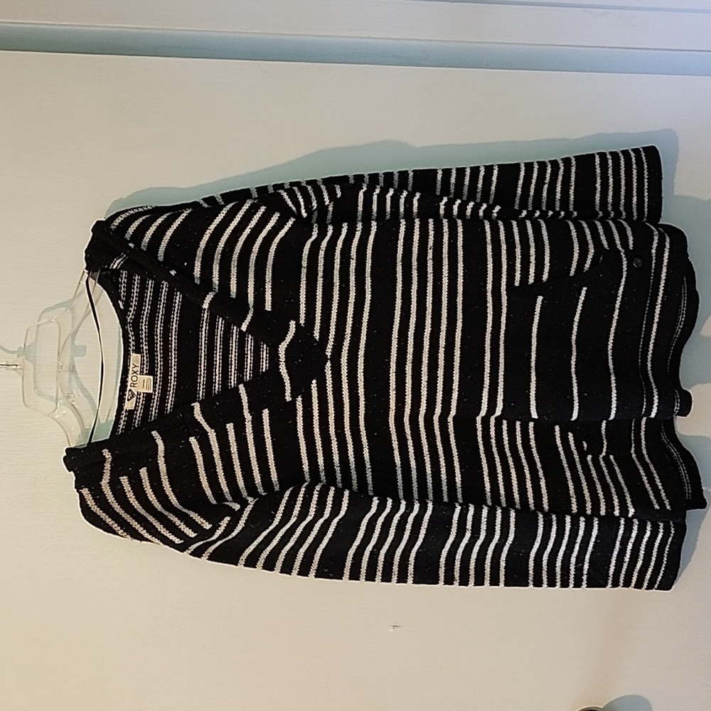 Small Roxy hooded sweater